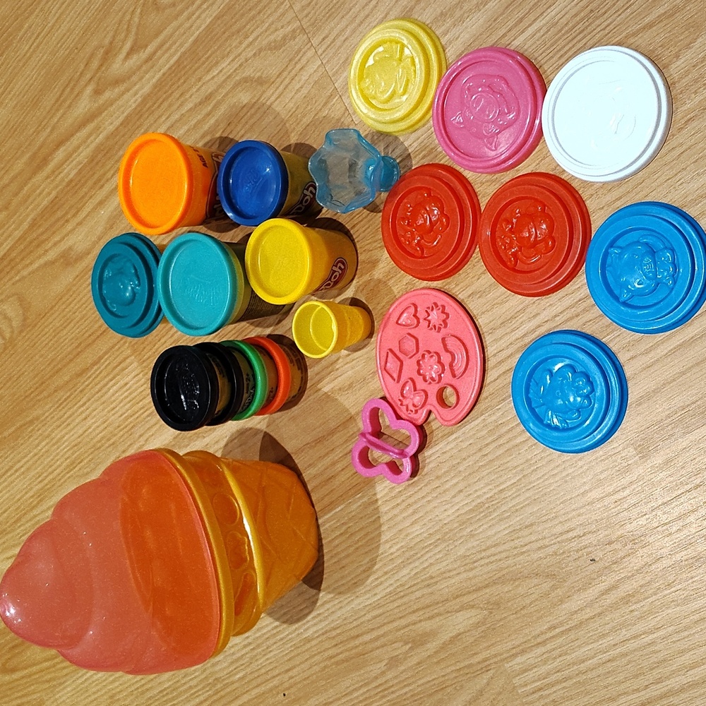 🎁 GWP - Playdoh Lot